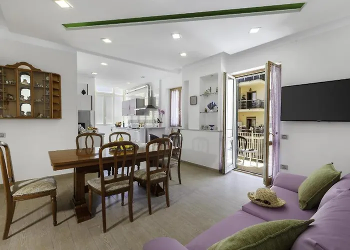 Rose House סורנטו