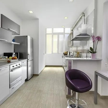 Rose House Apartament *